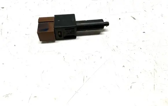 Nissan Qashqai Brake pedal sensor switch 8409U