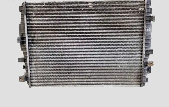 Jaguar XF X250 Coolant radiator