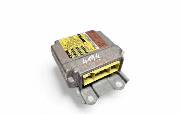 Toyota Avensis T220 Airbag control unit/module 8917005080 205951102
