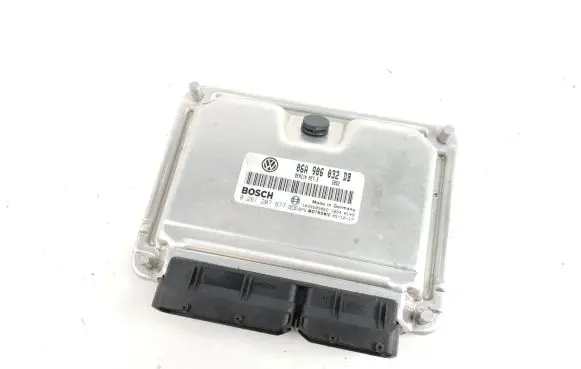 Volkswagen Transporter - Caravelle T5 Engine control unit/module 06A906032DB 1039S05062 0261207677