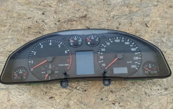Audi A6 S6 C5 4B Tachometer QQQQQ