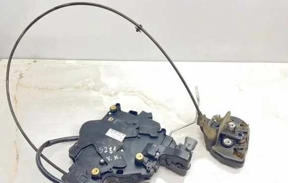 Volkswagen Transporter - Caravelle T5 Sliding door lock 7H0843653DH 01072149006 15014