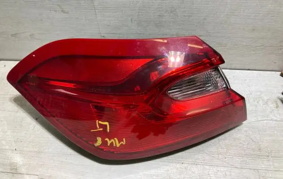Ford Fiesta Rear/tail lights h1bb13405ah