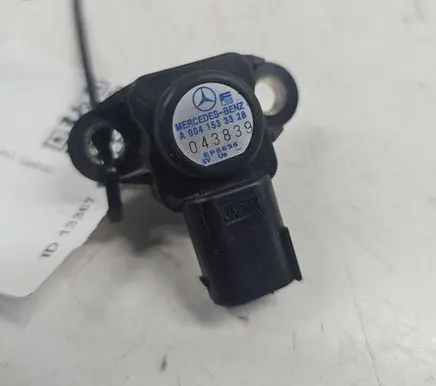 Mercedes-Benz C W203 Air pressure sensor A0041533328