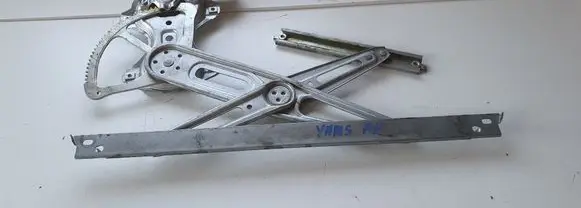 Toyota Yaris Rubber seal front door (on door) 