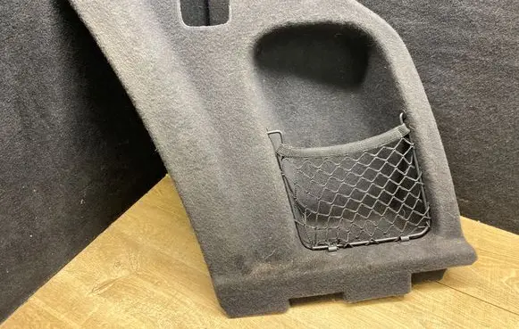 Porsche Macan (95B) Trunk/boot side trim panel 