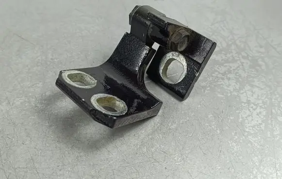 Jeep Cherokee Rear door lower hinge