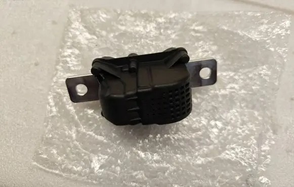 Tesla Model Y Battery relay fuse 109515800C 106468900J 109815400C
