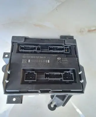 Audi A4 S4 B8 8K Comfort/convenience module 8K0907064N 5DK00991870