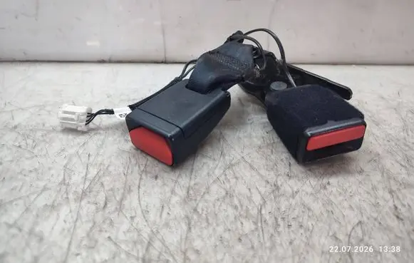 Peugeot 508 Rear seatbelt buckle