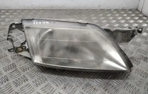 Mazda Premacy Headlight/headlamp P0286R