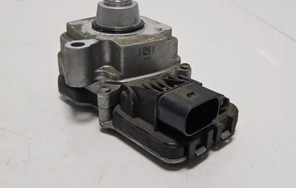 BMW X3 F25 Gearbox-reducer motor 7639261 12183F0363 A2C73522100