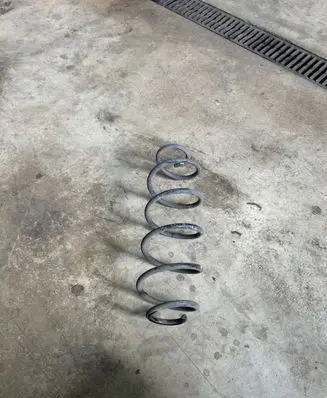 Opel Grandland X Rear coil spring