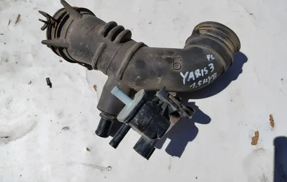 Toyota Yaris Air intake hose/pipe 178800M090