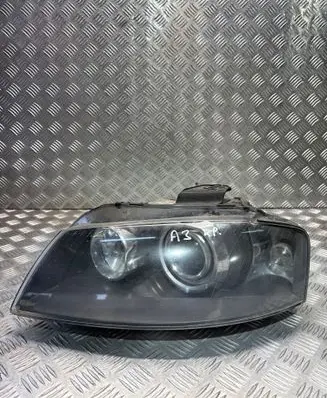 Audi A3 S3 8P Headlight/headlamp 8P0941003R