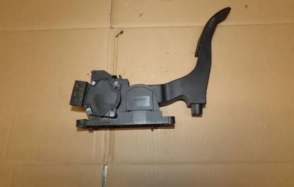 Volkswagen Polo Accelerator throttle pedal 6q1721503d