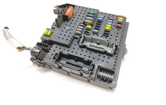 Volvo S80 Fuse box set 12217799 00004934975 8676391