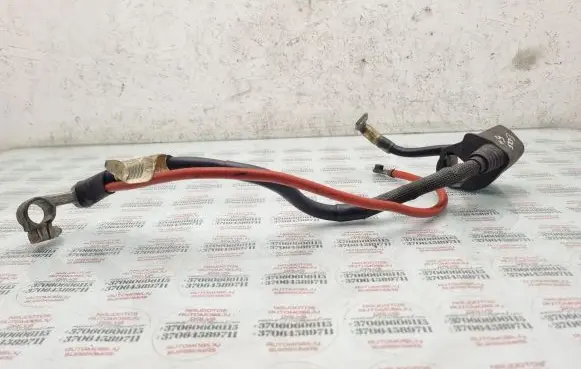Volkswagen Golf Plus Positive cable (battery) 1K0971228L
