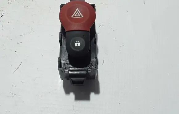 Renault Kangoo II Hazard light switch 252105246R