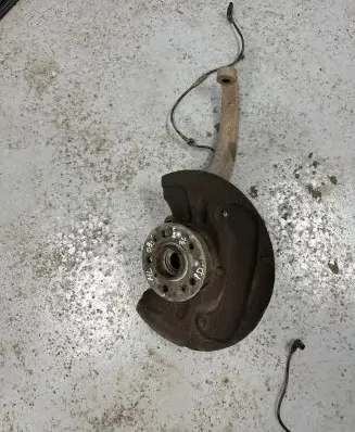 Mercedes-Benz ML W164 Front wheel hub