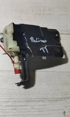 Fuel tank cap lock