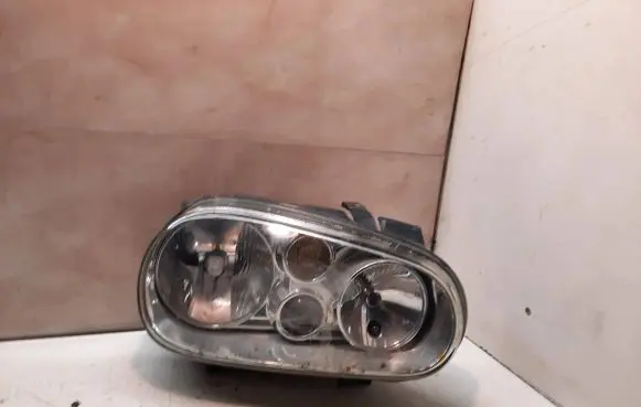 Volkswagen Golf IV Headlight/headlamp