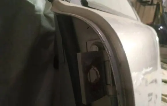 Volvo S80 Rear door lower hinge