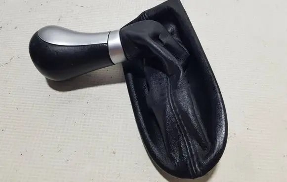 Mercedes-Benz E W211 Gear lever shifter trim leather/knob 2112675510BB A2112675510
