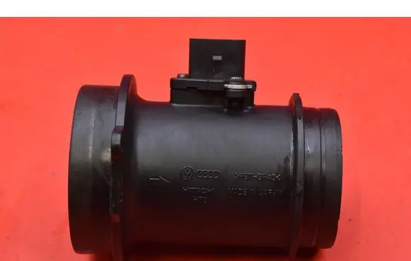 Audi A6 Allroad C5 Mass air flow meter 059906461K