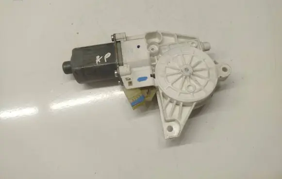 Mercedes-Benz R W251 Front door window regulator motor A2518200742 0130822273