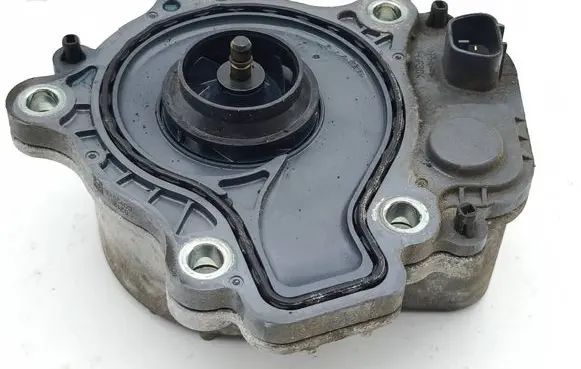 Honda CR-V Water pump 