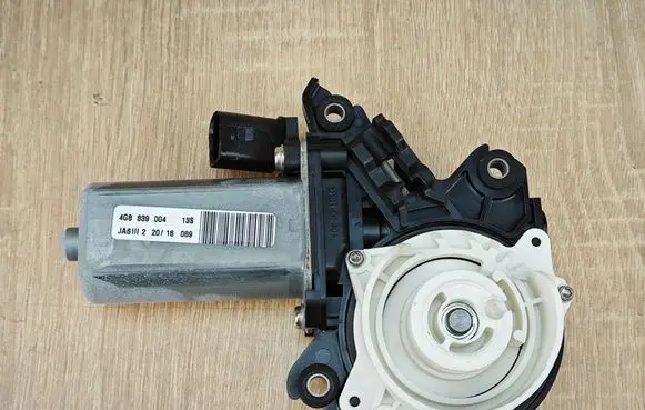 Audi A7 S7 4G Rear door soft close latching motor 4G8839004