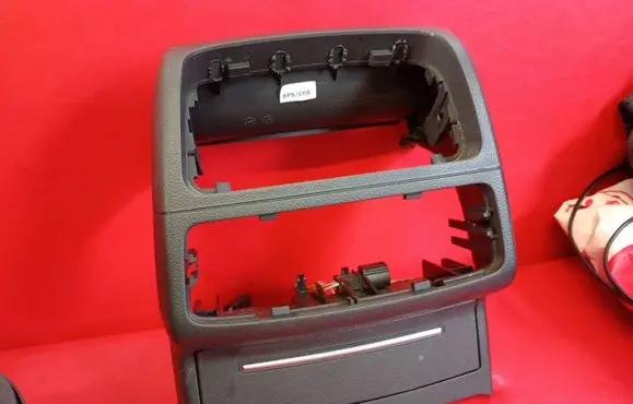 Audi A7 S7 4G 12 V Socket (rear) 4G0919565A