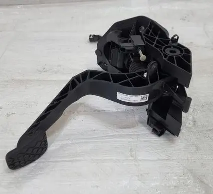Ford Fiesta Clutch pedal H1BC7B633A1E