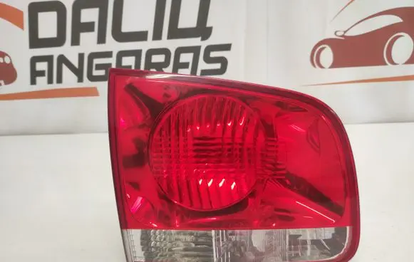 Volkswagen Touareg I Tailgate rear/tail lights