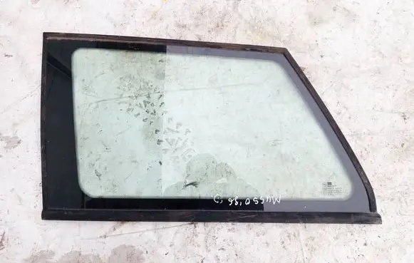SsangYong Musso Rear side window as2