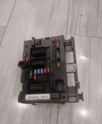 Peugeot 307 BSM Control unit 9657608780
