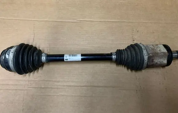 BMW X3 F25 Front driveshaft 8675013