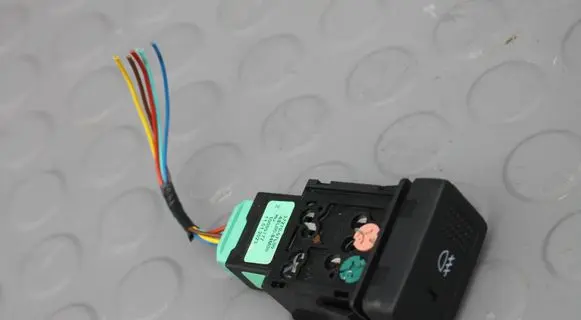 Suzuki SX4 S-Cross Fog light switch 37270-57L00 68L00-84M00