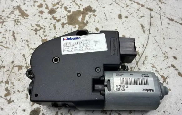 Volvo S80 Sunroof motor/actuator 39817289