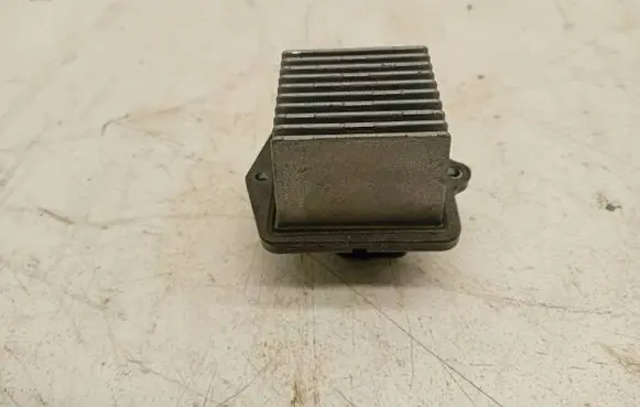 Mitsubishi Lancer VIII Heater blower motor/fan resistor 022a7b