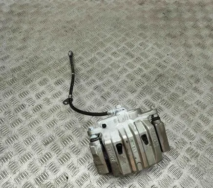 Lexus RX 450H Front brake caliper 4773048220