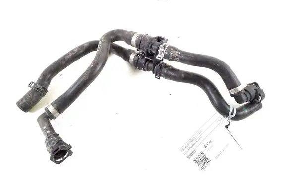 Volvo XC40 Engine coolant pipe/hose 32222092