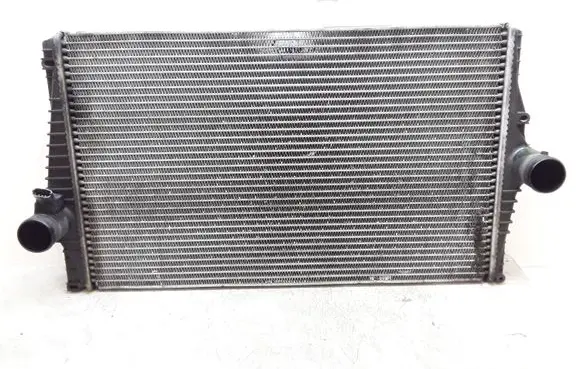 Volvo XC90 Intercooler radiator 30748808