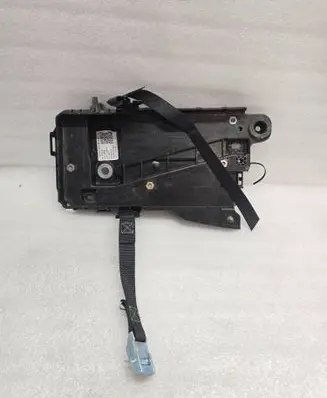 Volvo XC40 Battery tray 32348533
