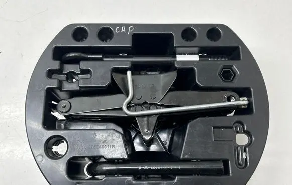 Renault Captur Tool set 995040911R 995502180R
