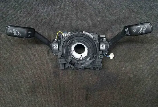 Volkswagen Golf VII Indicator stalk