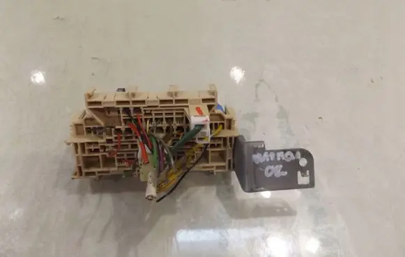 Nissan Qashqai Fuse box set