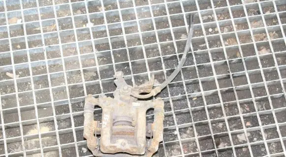 Opel Mokka Rear brake caliper