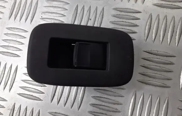Toyota Auris 150 Quarter vent window switch 